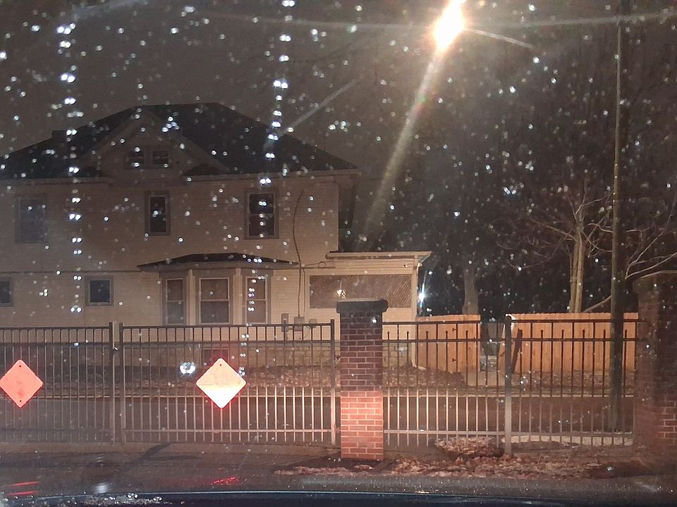 1st image of 211 Rockwood Ave