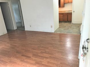 650 NE 42nd St #3, Seattle, WA 98105