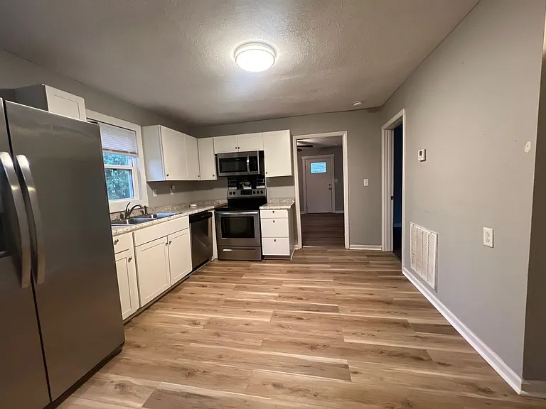 1206 Dodd St — Photo 18