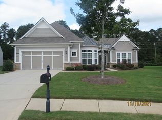 7005 Cherry Blossom Ln, Hoschton, GA 30548