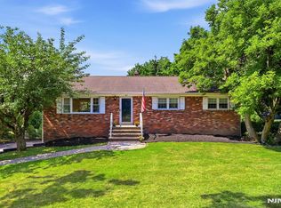 45 Ravine Ave, Wyckoff, NJ 07481