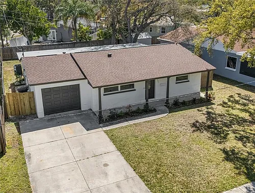 8201 Riverside Dr NE Photo 1 8201 Riverside Dr NE Photo 1
