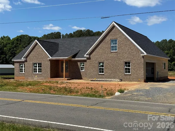 156 Greenhill Rd #3, Mocksville, NC 27028