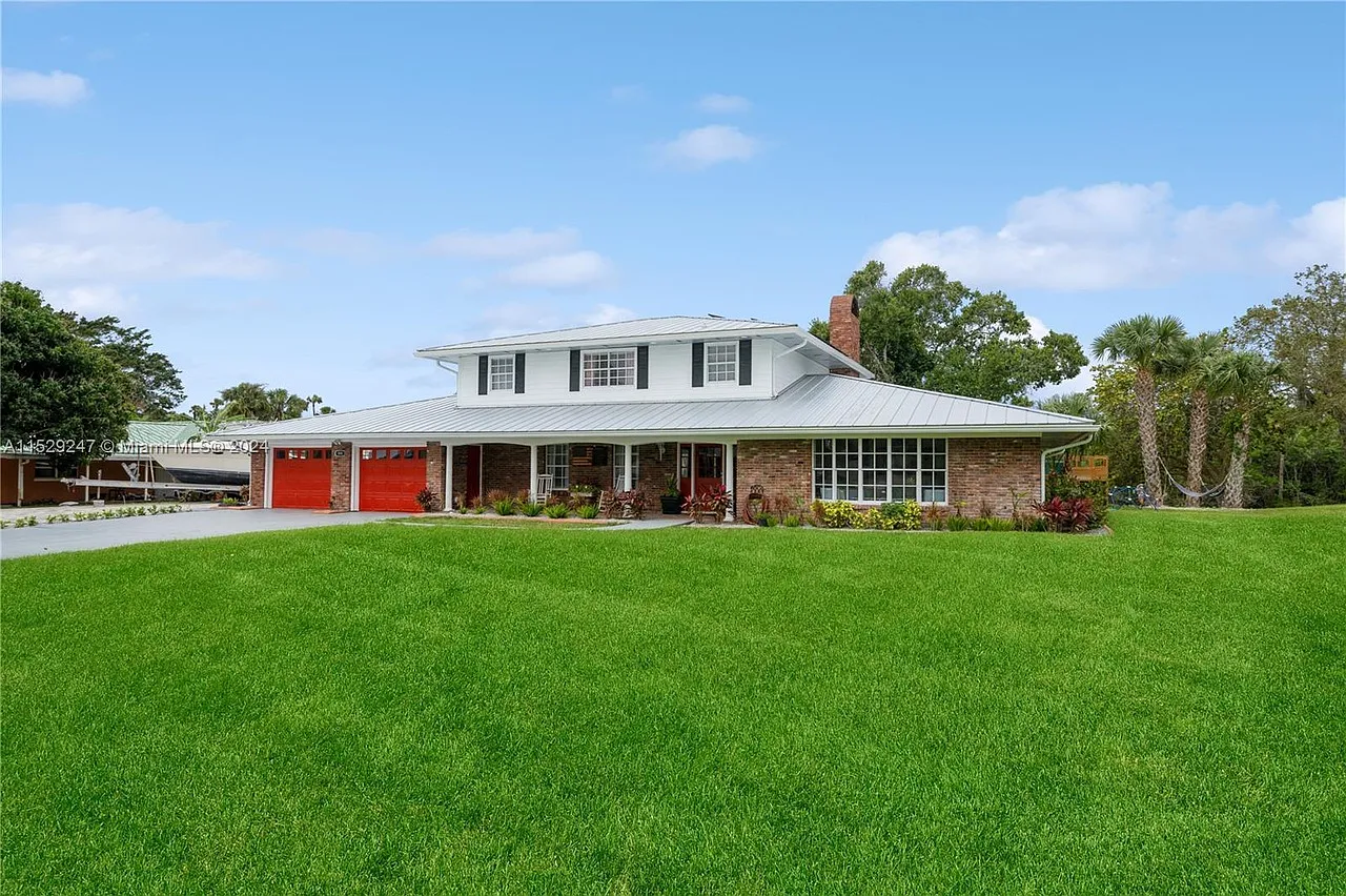 6 bed, 3624 sqft, $7,000 — Photo 2