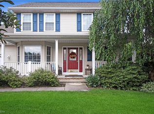 1953 Fishermans Trl, Madison, OH 44057