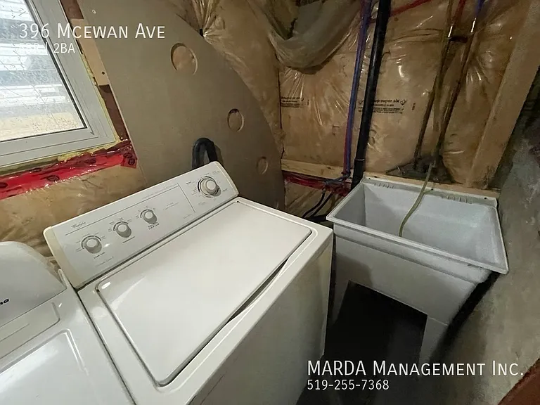 396 McEwan Ave — Photo 34