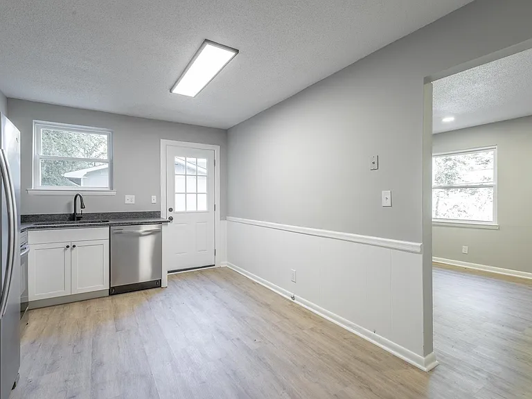 1745 White Oak Rd #B — Photo 15