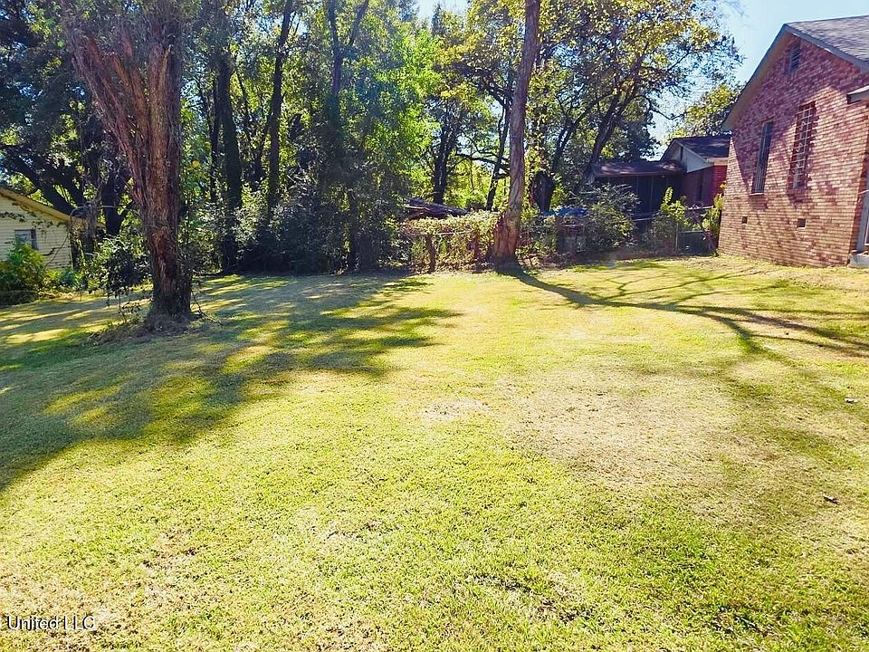 2nd image of 2703 Miller Ave