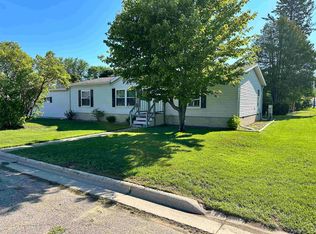 505 Clark Ave, Oconto, WI 54153