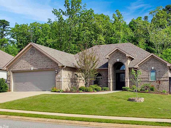 2nd image of 1830 White Oak Cir
