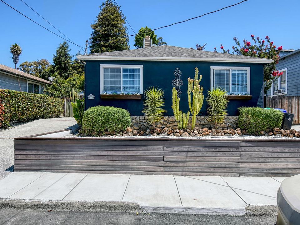 1st image of 16640 Los Banos St