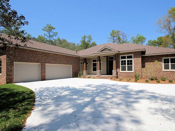 3rd image of 121 Winding Waters Way