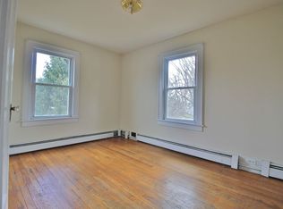 10 Conway Pl APT 3, Kingston, NY 12401
