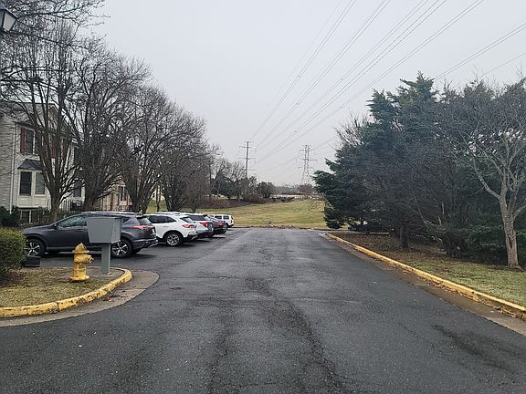 4th image of 15567 Lebourget Ct