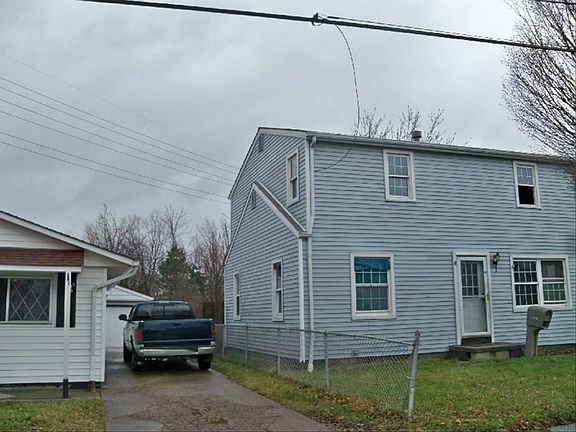 3rd image of 13512 Wainfleet Ave