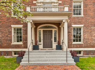 17 Farrar St, Cambridge, MA 02138