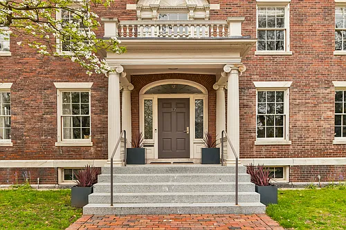 17 Farrar St Photo 1