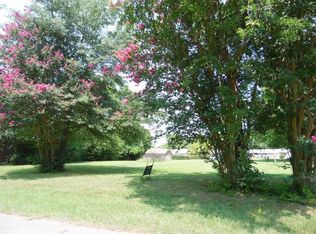 904 2nd St, Mena, AR 71953