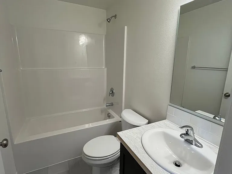 3702 S Roosevelt Pl — Photo 10