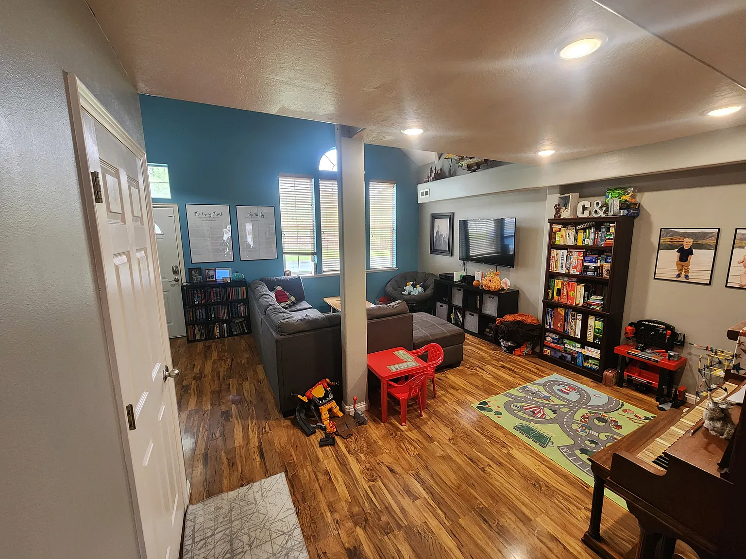 3 bed, 1.5 bath, 1404 sqft, $1,825 — Photo 4