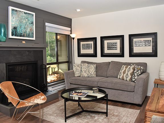 2nd image of 1405 Cottonwood Condo Dr #1405