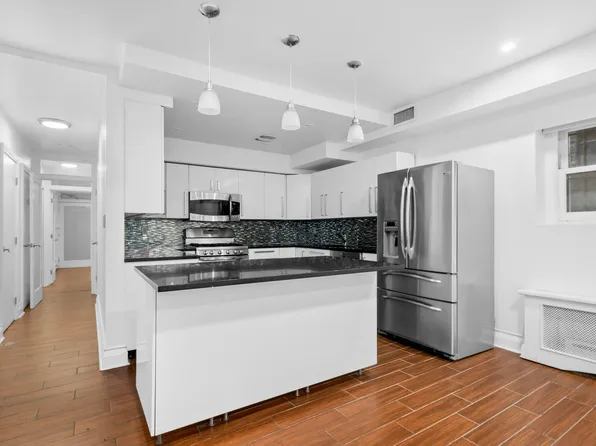 33 West 9th Street image 10 of 24