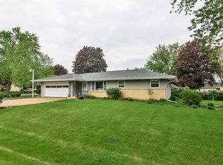 2050 S Bend Rd, Rockford, IL 61109