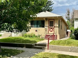 111 S 9th St, Livingston, MT 59047