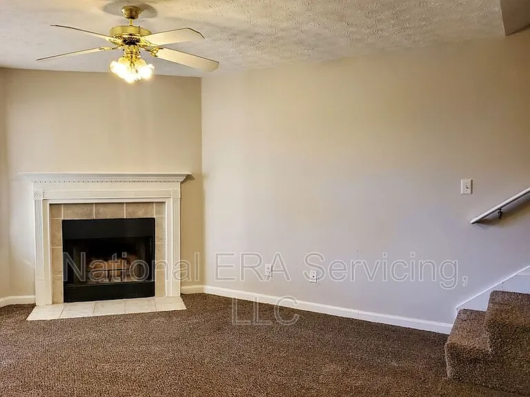 97 Livingston Ln — Photo 5