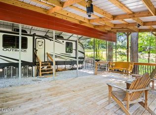 2625 Oak Grove Rd, Rocky Top, TN 37769