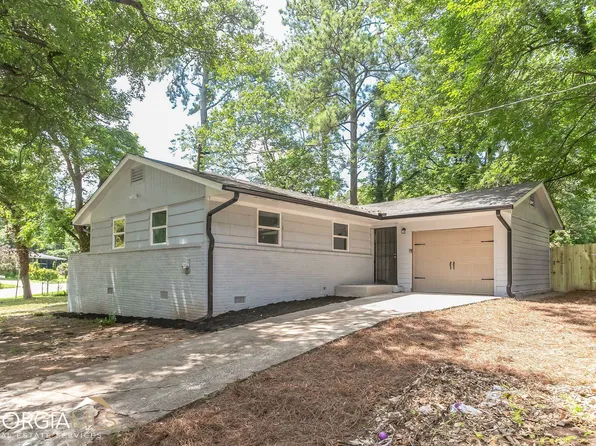 1392 Shoreham Dr, Atlanta, GA 30349