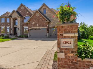 22622 Nature Creek Cir, Frankfort, IL 60423