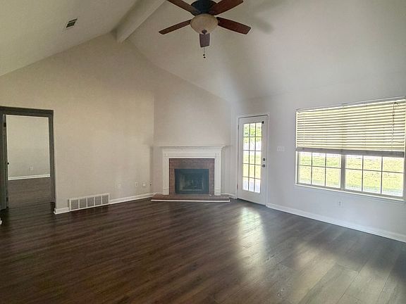 4th image of 8544 Highland Glen Cir N