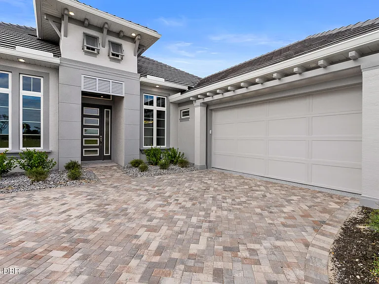29 Coronado Rd — Photo 4