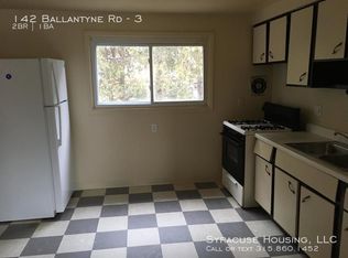142 Ballantyne Rd APT 3, Syracuse, NY 13205
