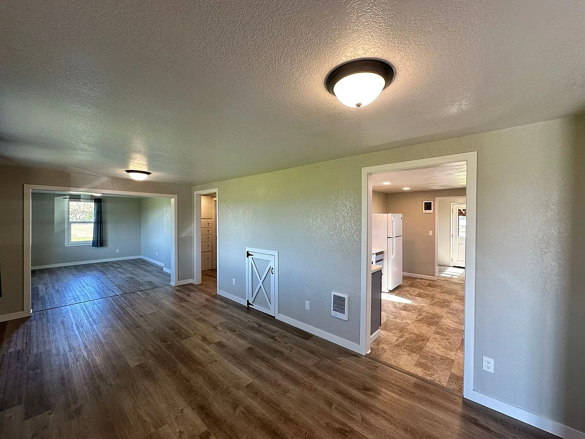 Building Photo - 29364 Talbott Ln