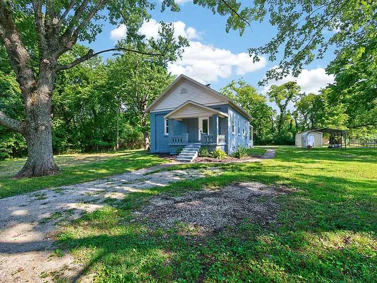 904 Locust Corner Rd — Photo 30