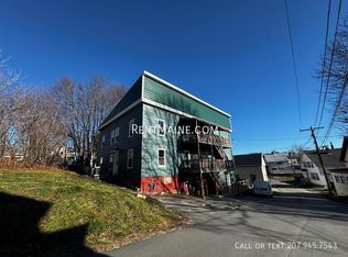 17 Veteran Ct APT 3, Waterville, ME 04901