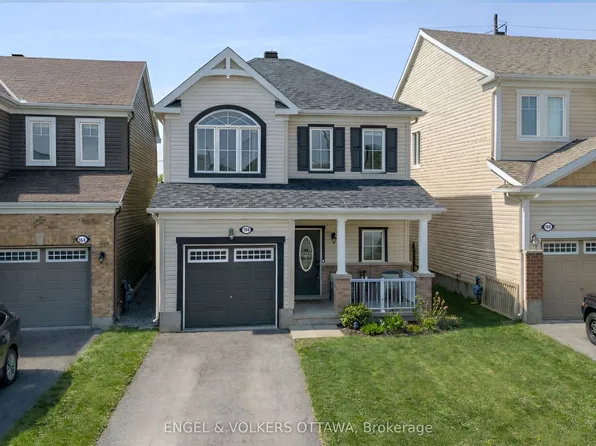 166 Lily Pond St, Ottawa, ON K2M 0J5