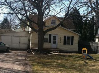 2141 Denwood Ave SW, Wyoming, MI 49509