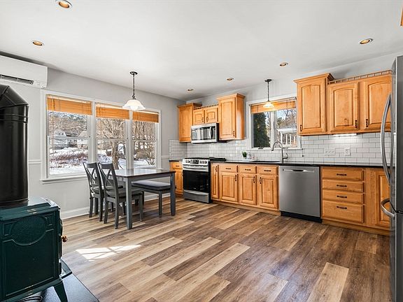 4th image of 4 Wood St