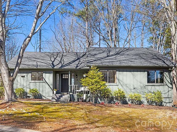 2nd image of 9055 Windjammer Dr