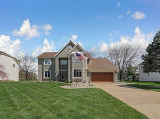 12766 Oakmere Dr, Pickerington, OH