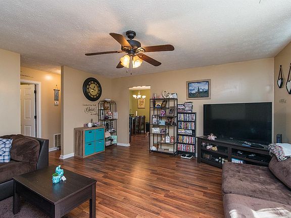 5th image of 3089 Bonanza Dr