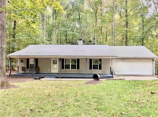 181 Pinebrook Dr, Waleska, GA 30183