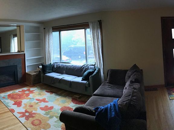 Front living room panoramic view.