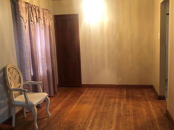 4th image of 884 Melvin Ave