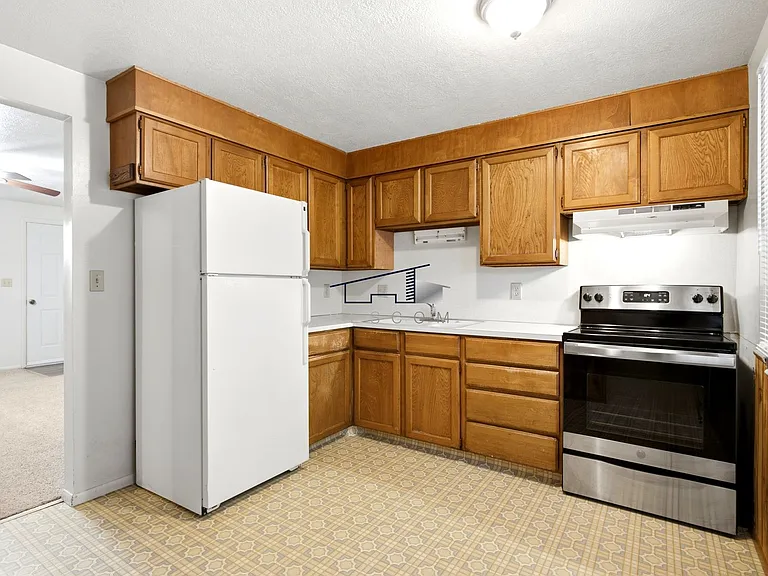 4850 S Duplex — Photo 3