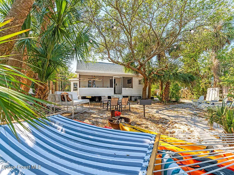 1365 Pineapple Ave #S — Photo 46
