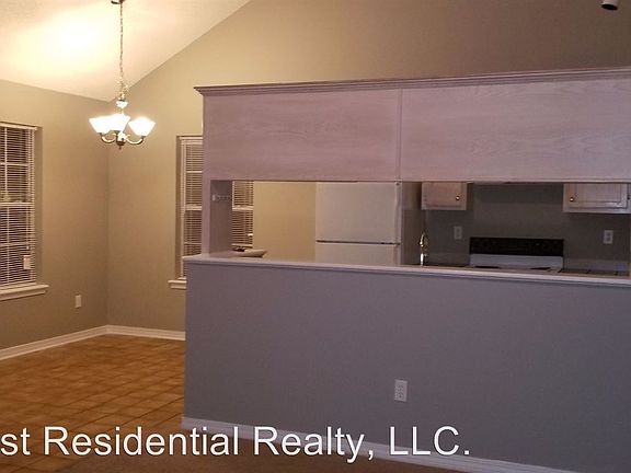 3rd image of 11128 Windsor Hill Dr
